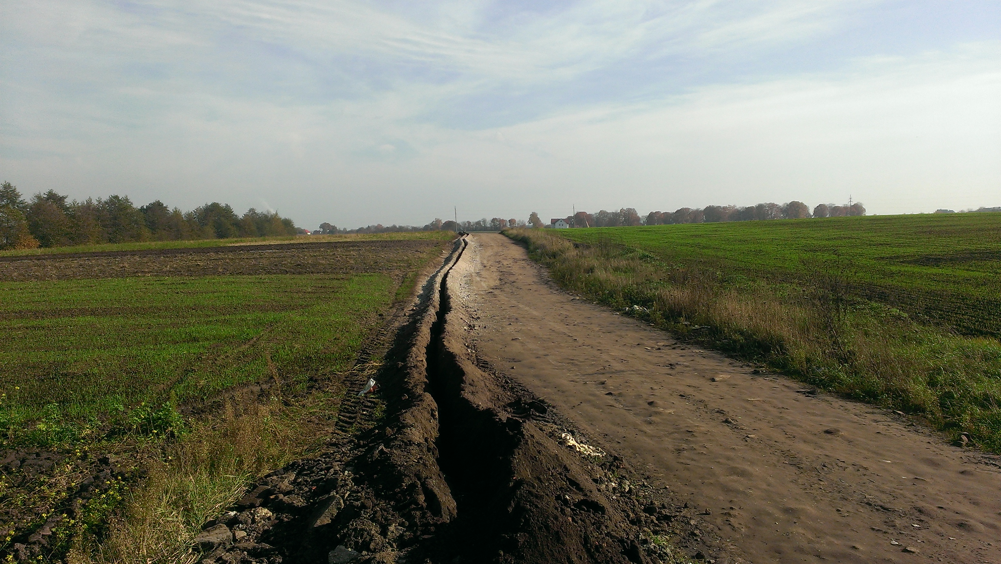Надаємо послуги траншеєкопача та снігоочисника м. Рівне
