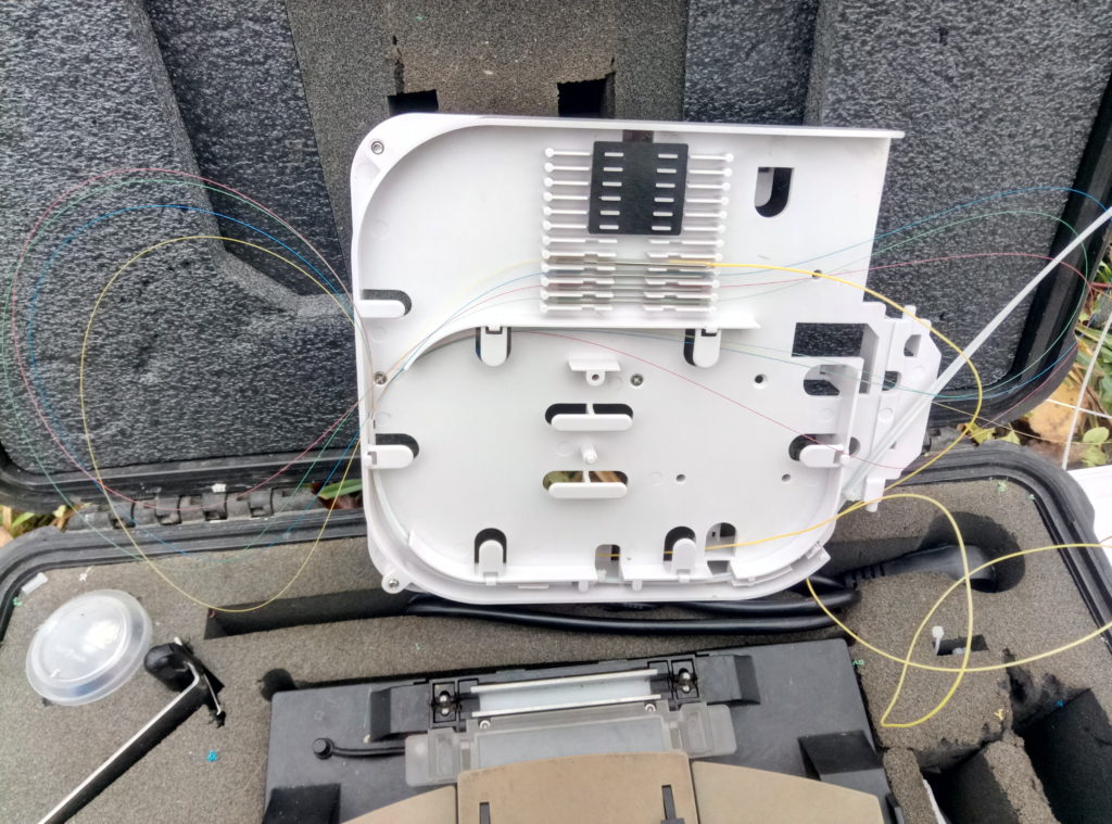 Зварювання оптоволокна